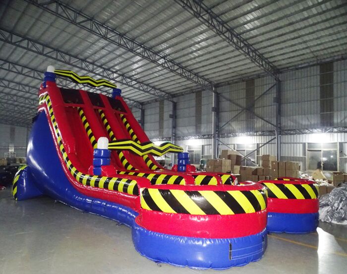 20 lightning run double double 202109554 2 Ryan Hayes 1140x900 » BounceWave Inflatable Sales