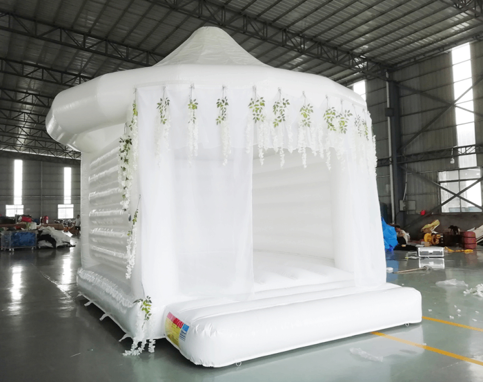 White wedding1 » BounceWave Inflatable Sales